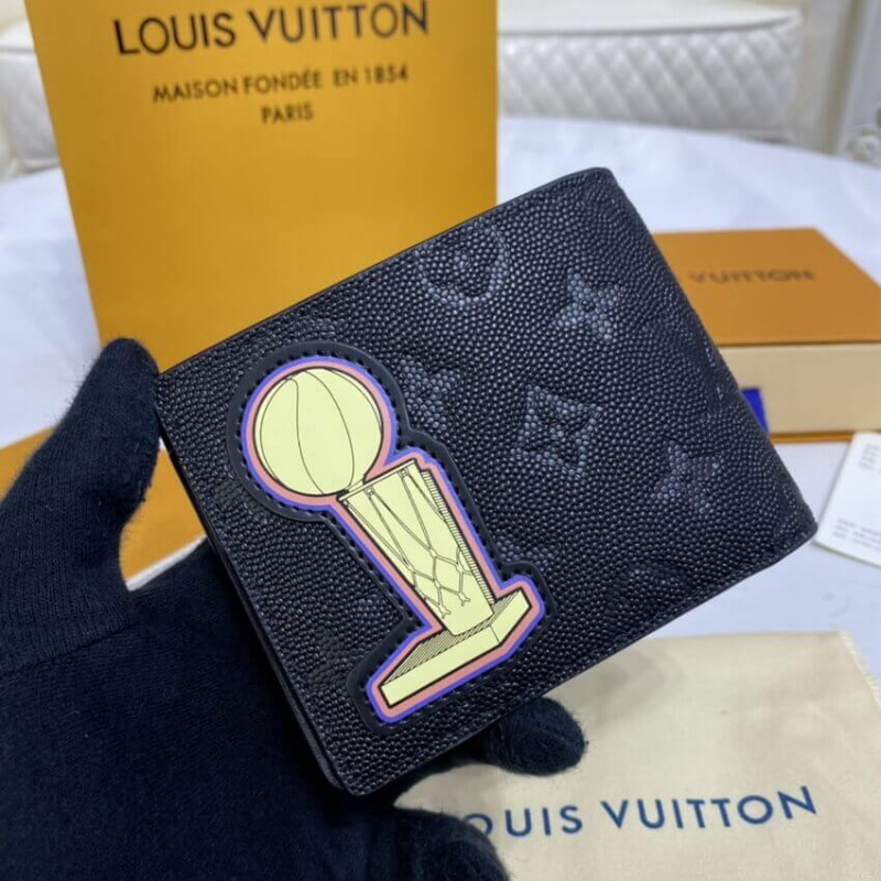 Shop Louis Vuitton Lvxnba Multiple Wallet (M80624, M80624) by inthewall