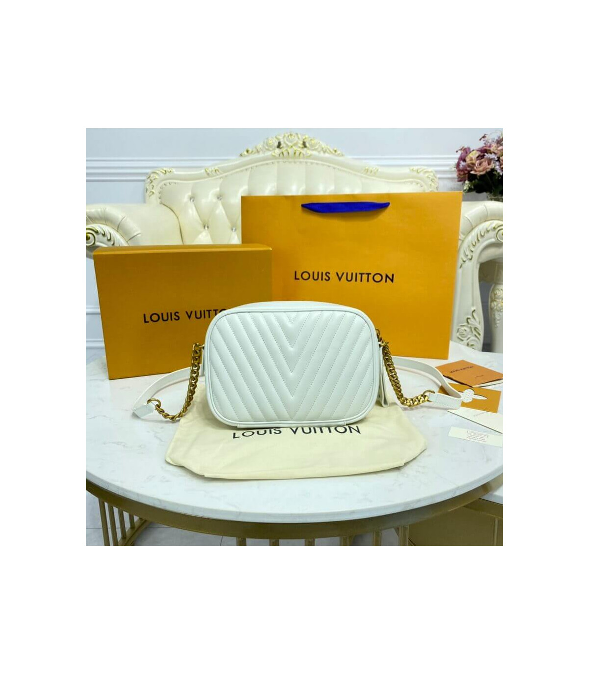 Gorgeous in white🤍🤍🤍 Louis Vuitton New Wave Bumbag in excellent used  condition. #louisvuittonnewwave #thedesignercouple