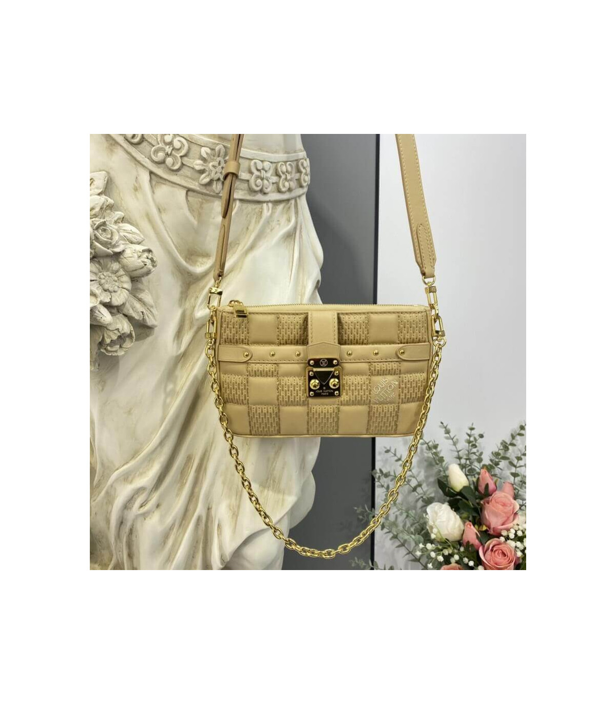 Shop Louis Vuitton Pochette Troca (M59046) by LESSISMORE☆