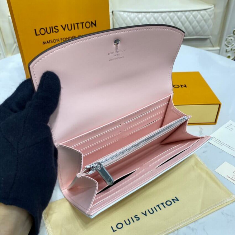 Shop Louis Vuitton MAHINA Iris Wallet (M60144, M60143, M60145, M60177) by  lemontree28