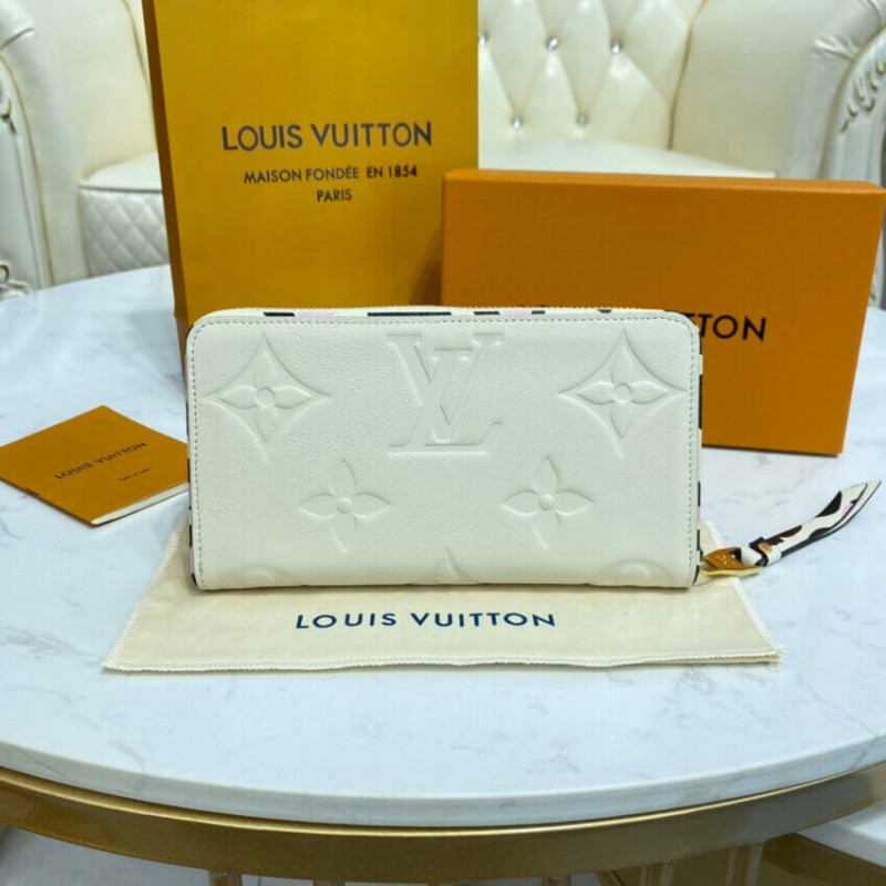 Louis Vuitton Wallet On Chain Ivy Cream in Monogram Empreinte Embossed  Grained Cowhide Leather with Gold-tone - GB