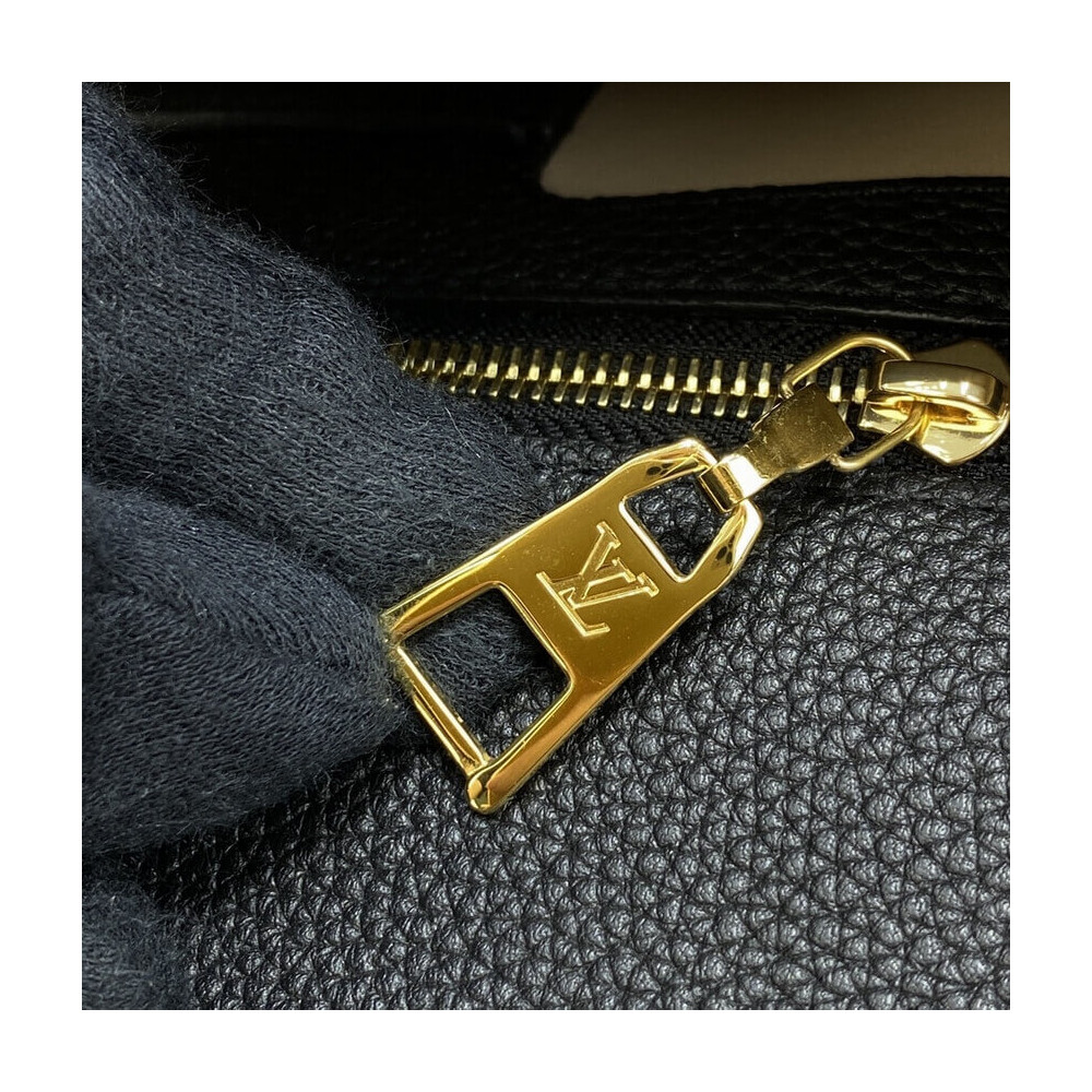 Shop Louis Vuitton Lv pont 9 soft mm (LV PONT 9 SOFT MM, M58968, M58967) by  Mikrie