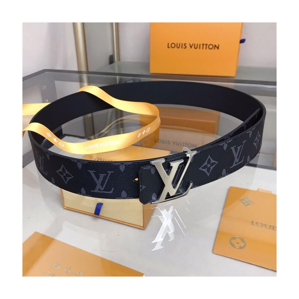 Louis Vuitton® LV Initiales Taurillon 40MM Reversible Belt