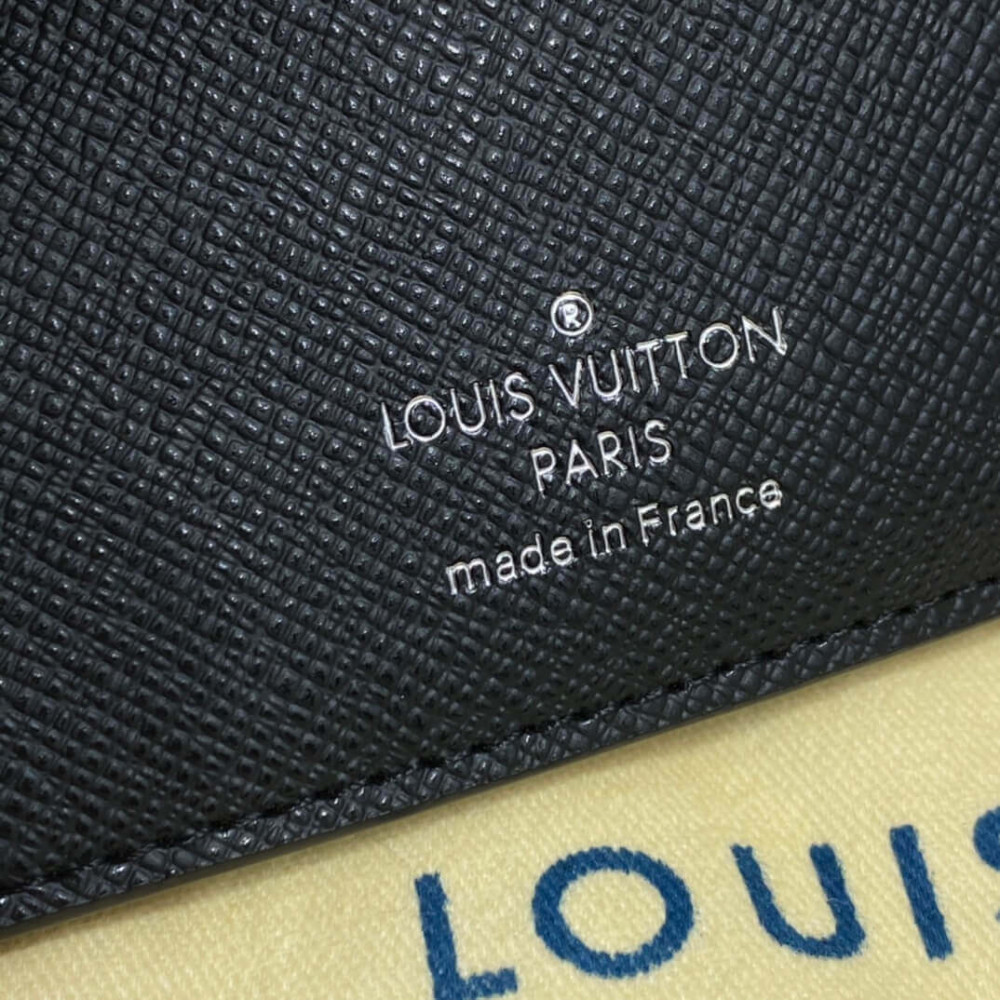 LV Multiple Wallet Made in France - ភូមិគ្រឹះ