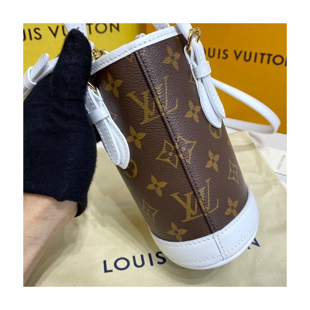 Louis Vuitton Nano Bucket! It comes with a key pouch! 🥰 #louisvuitton
