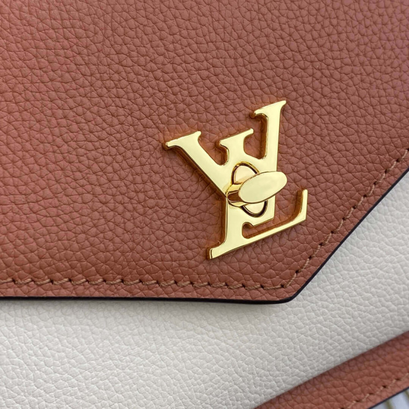 Shop Louis Vuitton 2023-24FW Louis Vuitton ☆M63471 ☆Mylockme Chain Pochette  by aamitene