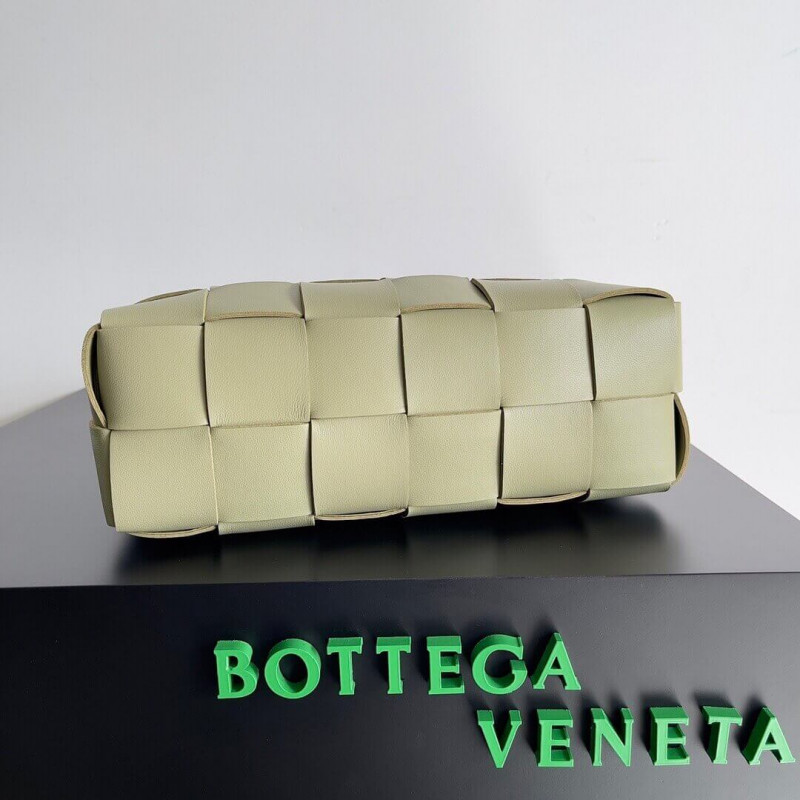 Bottega Veneta® Cassette in Travertine. Shop online now.