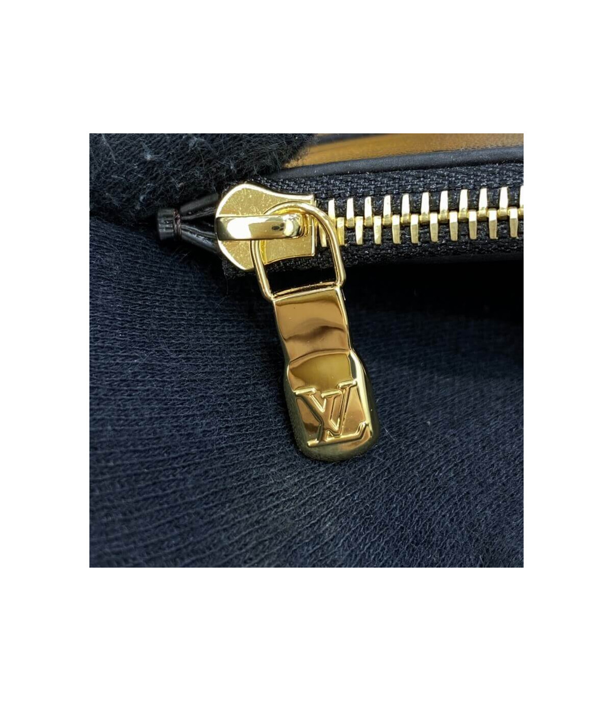 Shop Louis Vuitton MONOGRAM Slim purse (M80348, M80390) by SpainSol