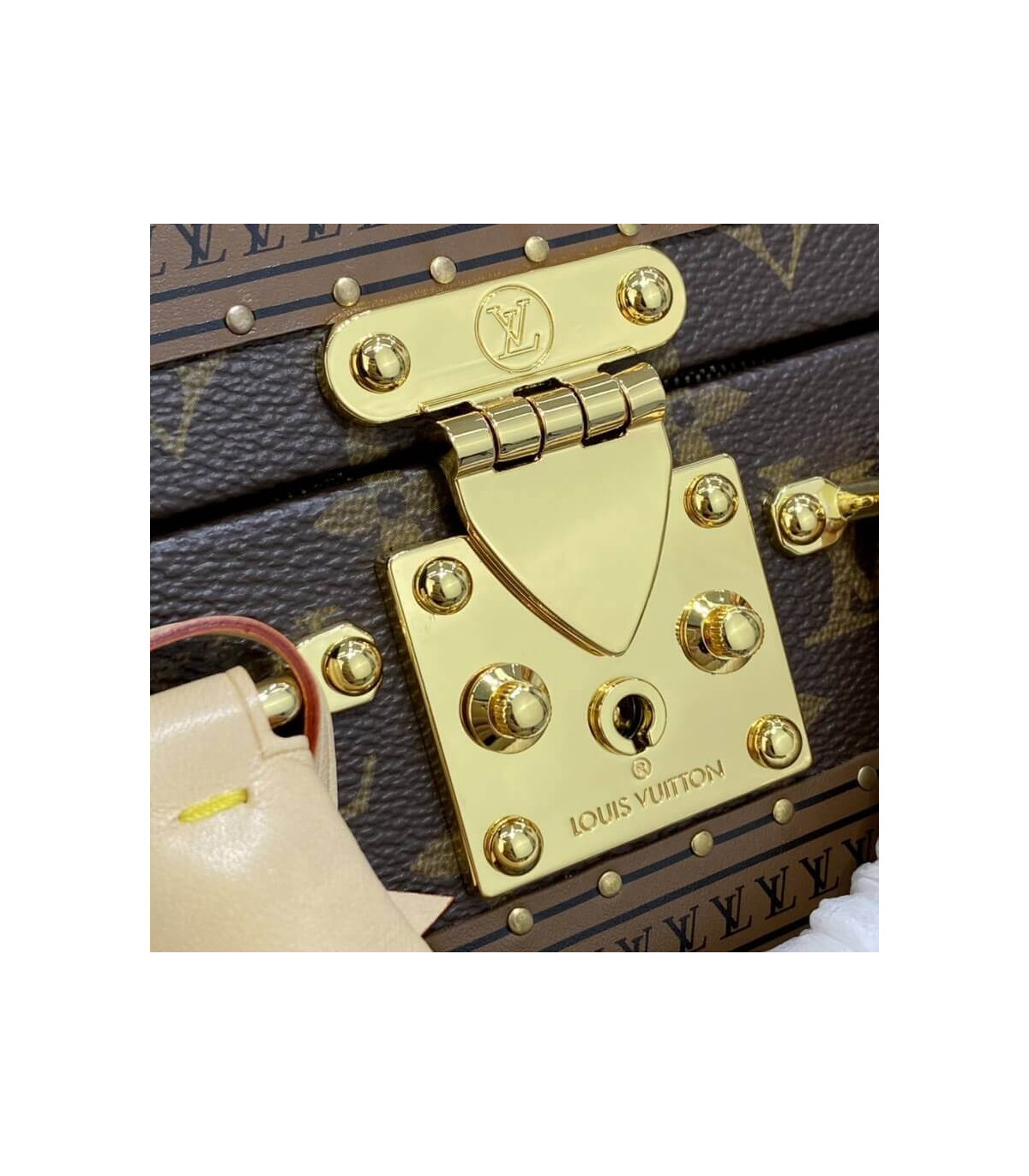 M45673 Louis Vuitton Monogram Coated Coffret Trésor 20 Valisette
