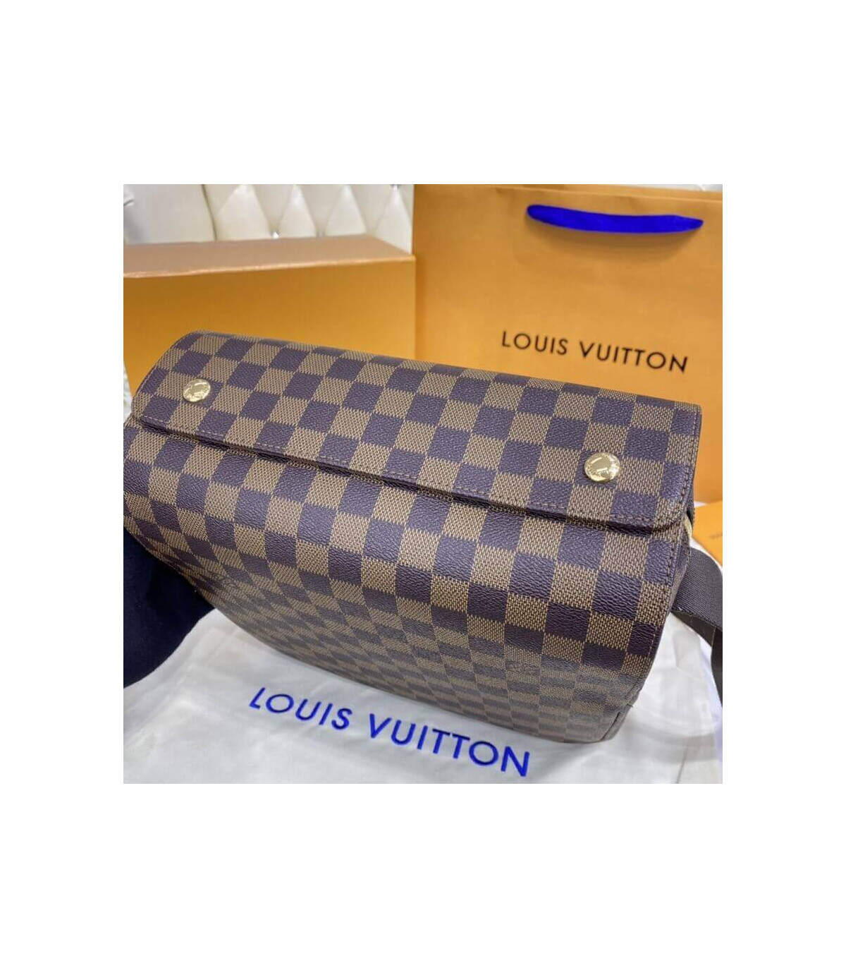LOUIS VUITTON #35134 Damier Ebene Naviglio Bag – ALL YOUR BLISS